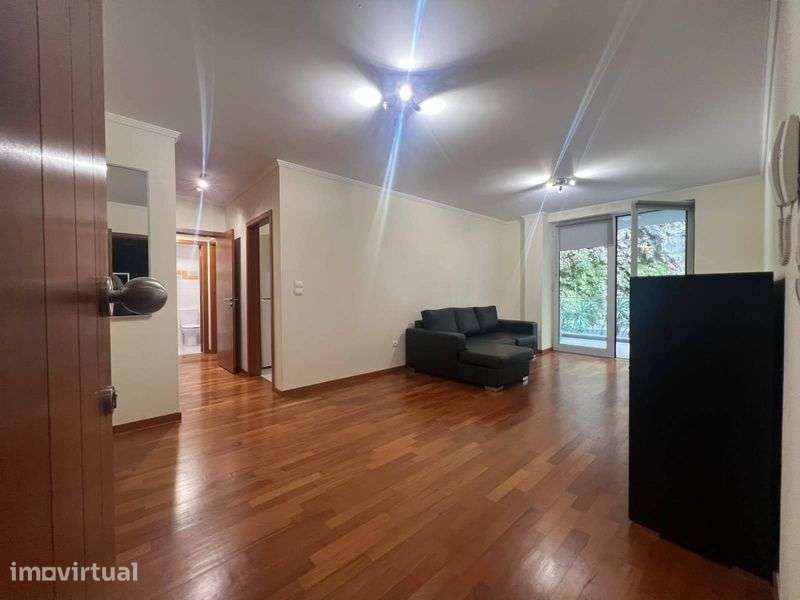 Apartamento T1 no Centro de Santa Cruz - Grande imagem: 2/12
