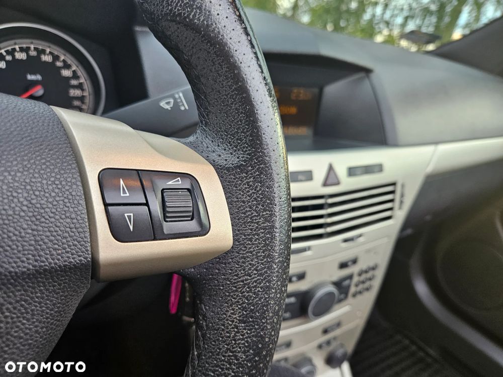 Opel Astra - 28