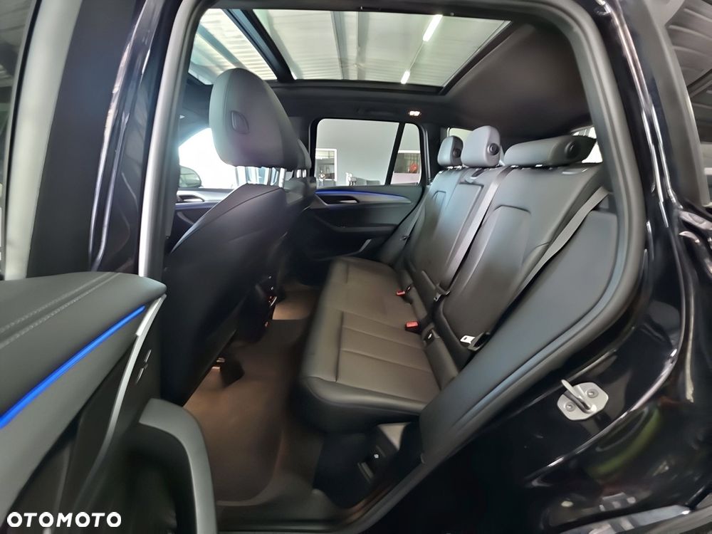 BMW X3 xDrive30i Luxury Line - 9
