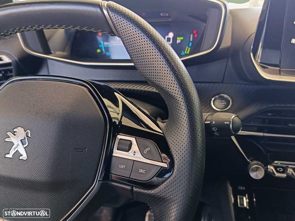 Peugeot e-2008 50 kWh GT - 14