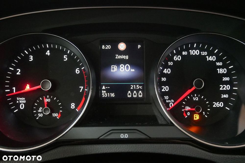 Volkswagen Passat Variant 2.0 TSI Business DSG - 9