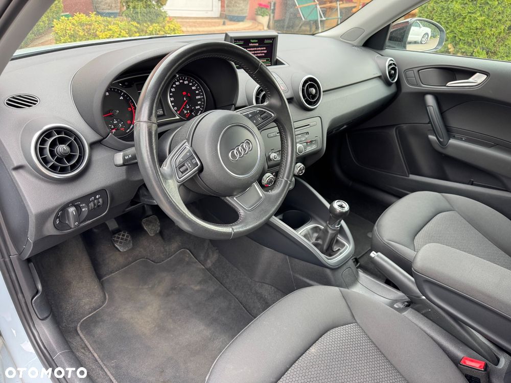 Audi A1 Sportback 1.6 TDI S line edition - 16