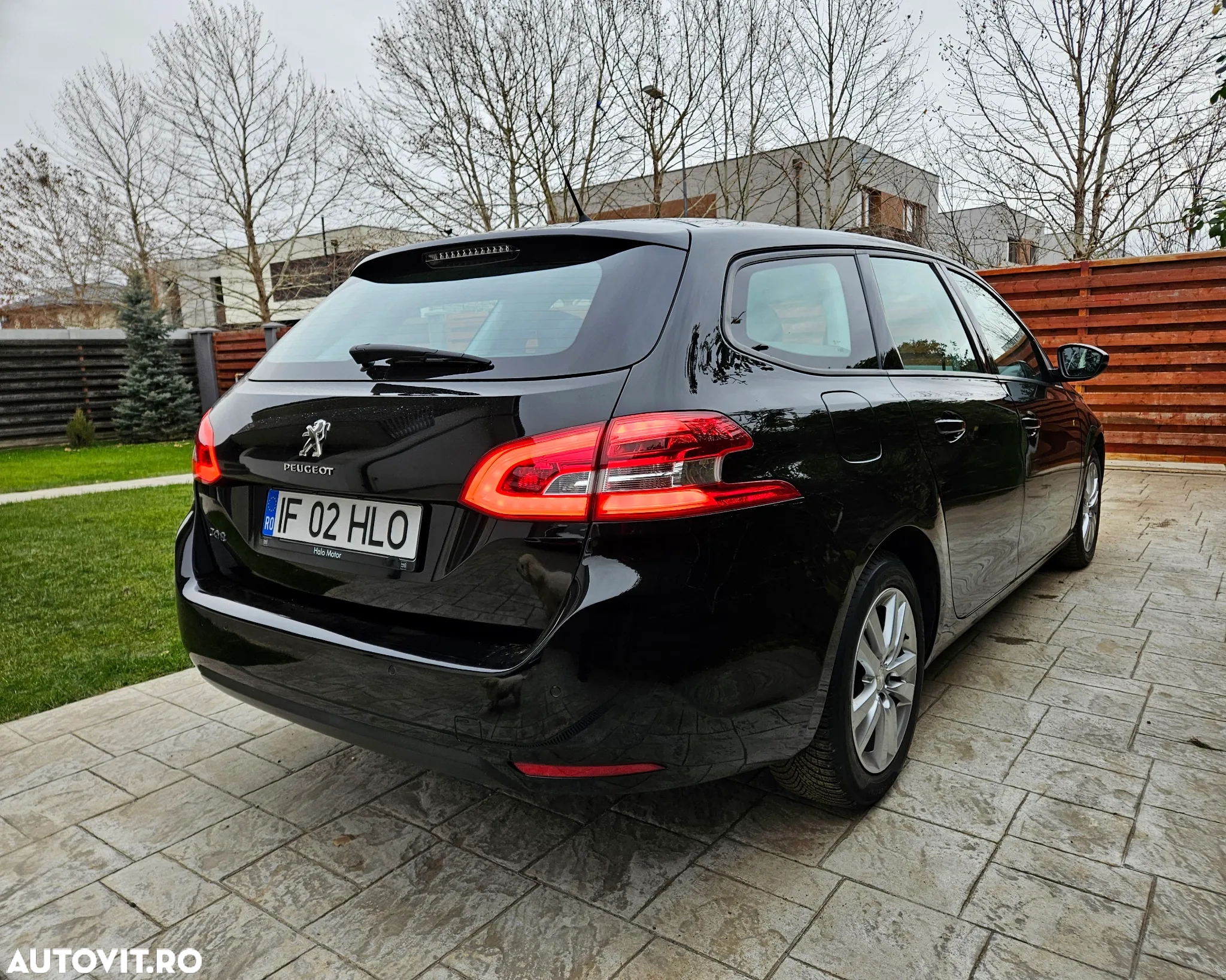 Peugeot 308 SW BlueHDi 120 EAT6 Stop & Start Active - 4