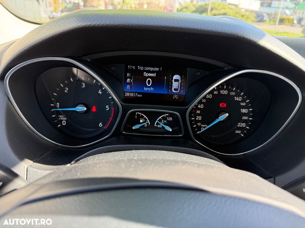 Ford Focus 1.0 EcoBoost Hybrid TITANIUM - 15