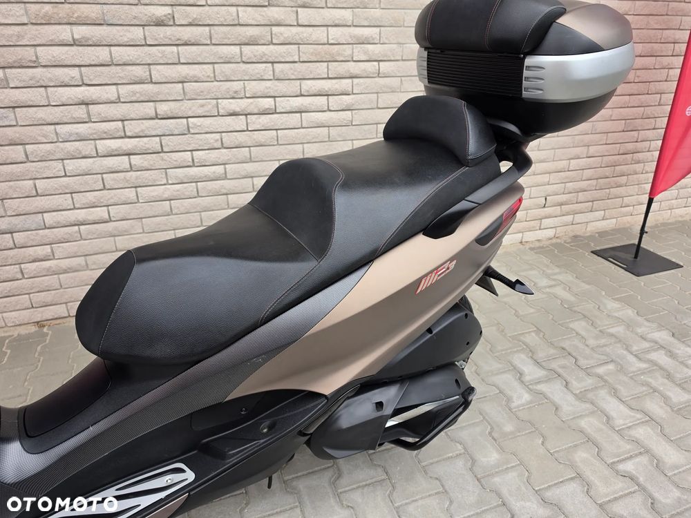 Piaggio MP-3 - 16