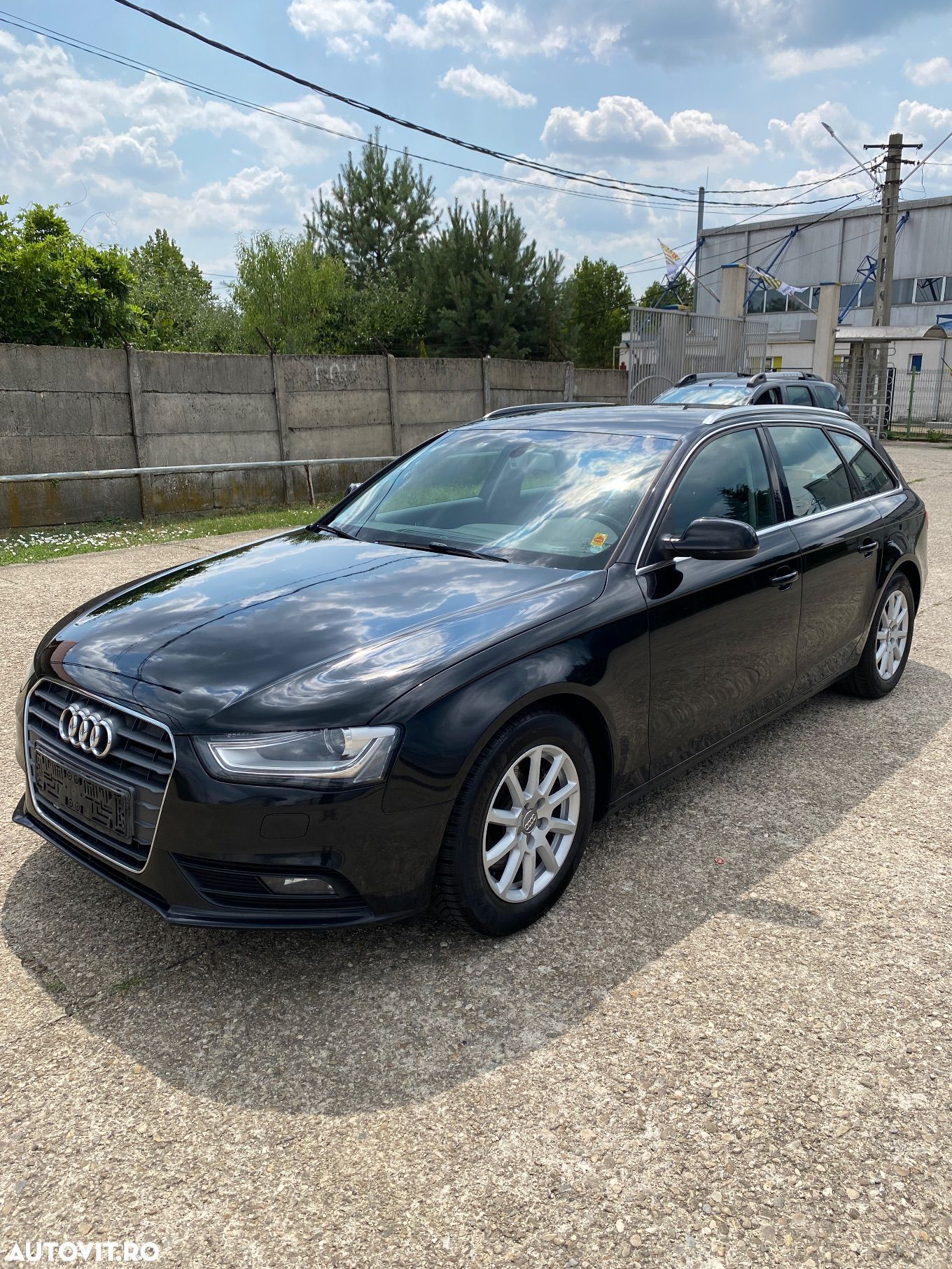Audi A4 Avant 2.0 TDI e DPF Attraction - 1