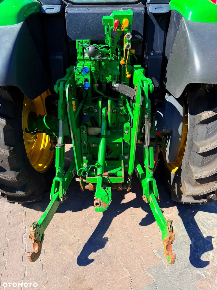 John Deere 6090M - 15