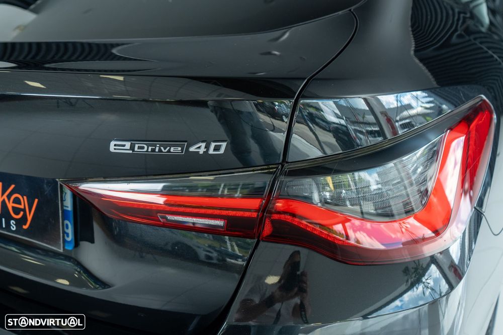 BMW i4 eDrive40 Pack Desportivo M - 30