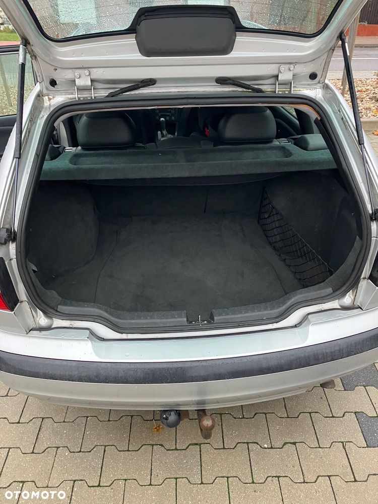 Volvo V40 1.9D - 9