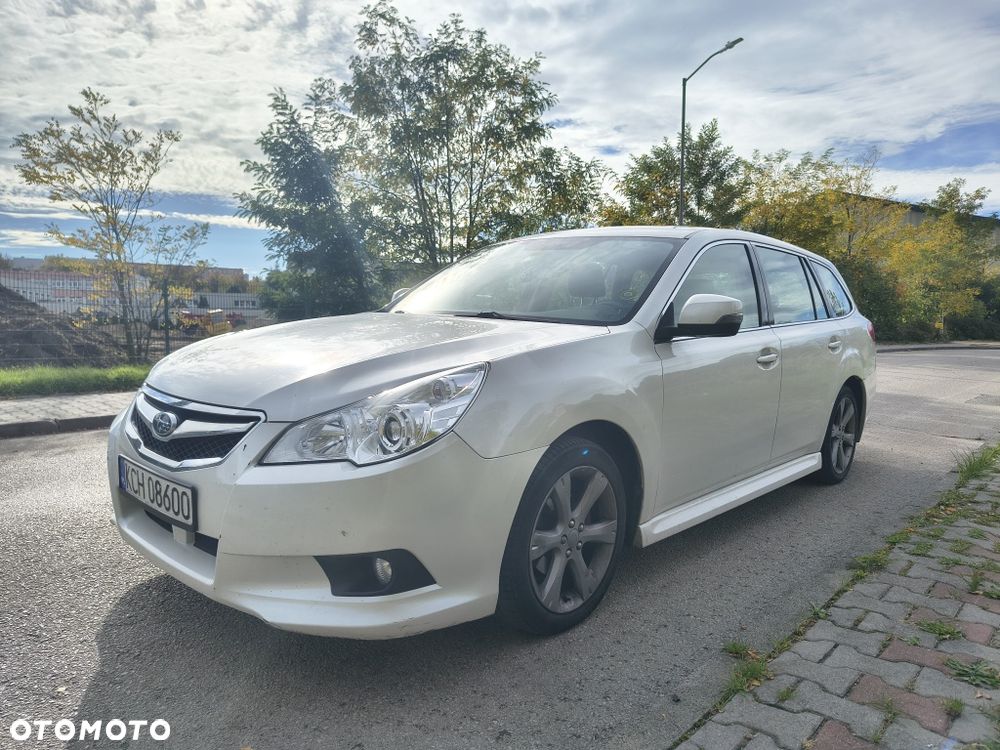 Subaru Legacy - 13