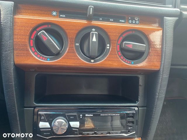 Mercedes-Benz W201 (190) - 14