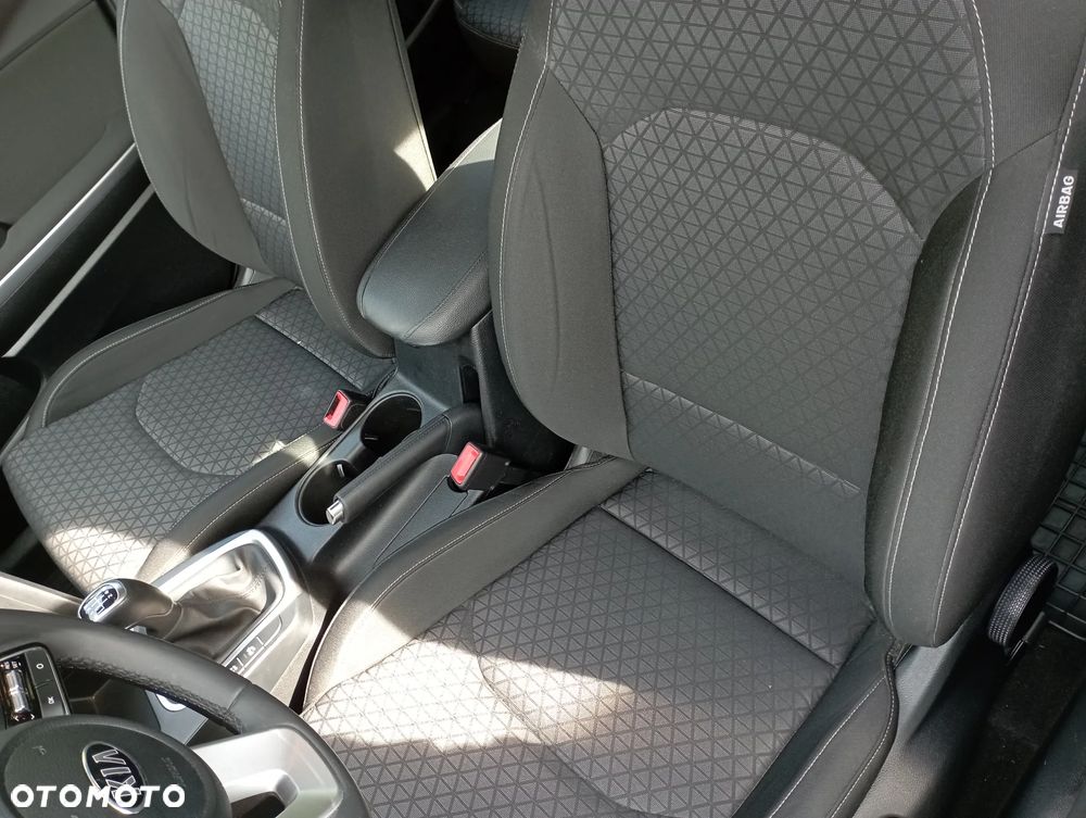 Kia Ceed 1.5 T-GDI M - 5