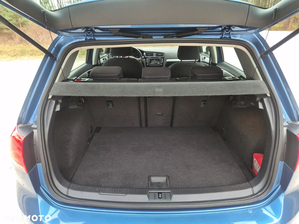 Volkswagen Golf - 40