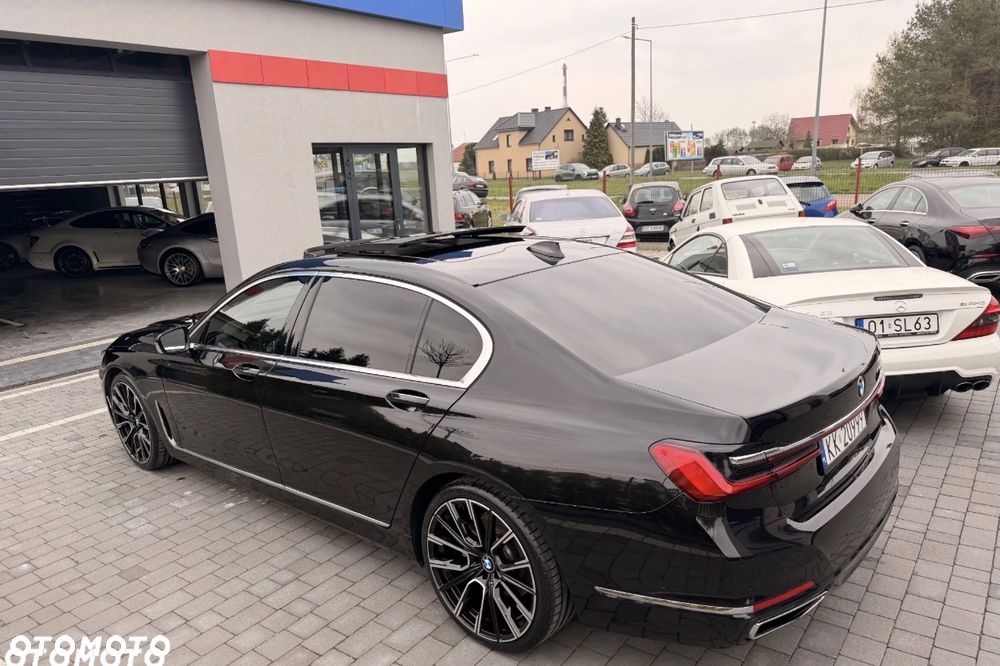 BMW Seria 7 740Li - 8