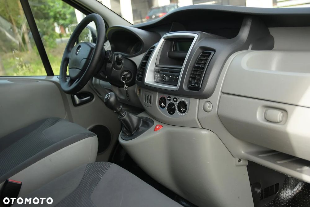 Opel Vivaro - 26