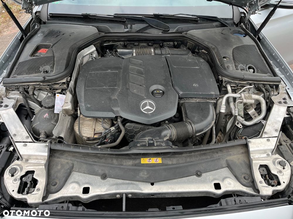 Mercedes-Benz Klasa E 220 d 9G-TRONIC - 30