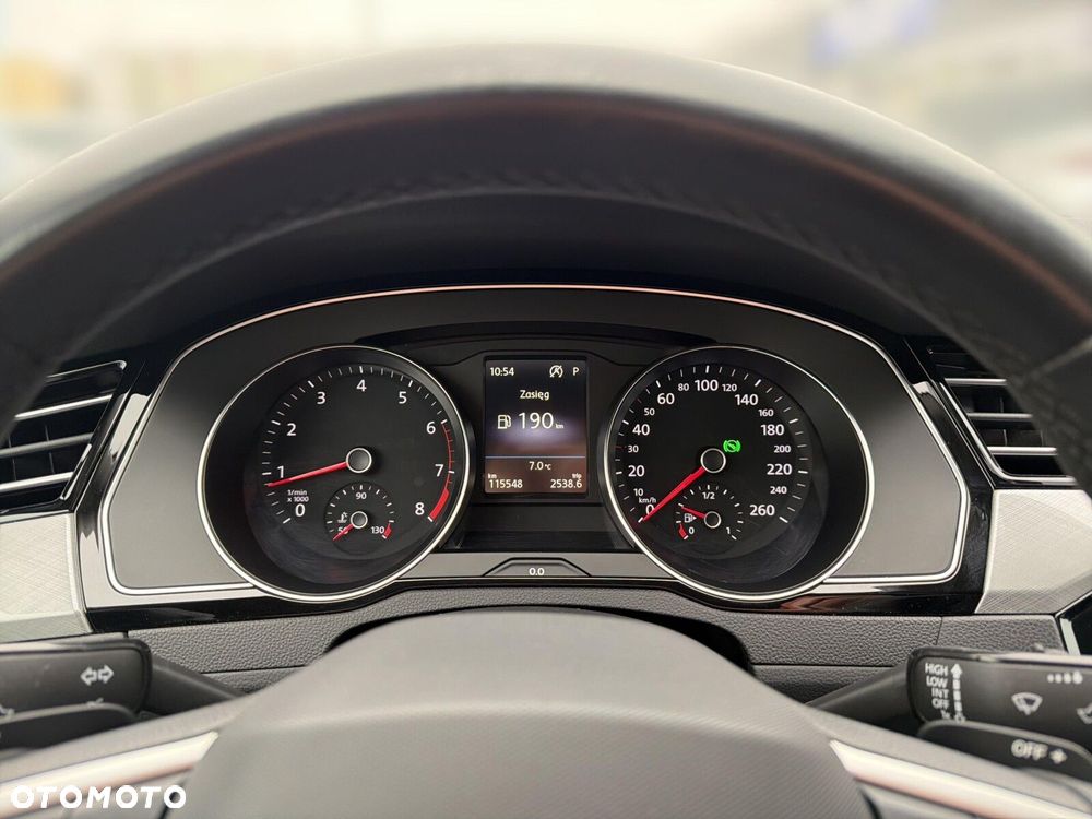 Volkswagen Passat 1.5 TSI EVO Business DSG - 15