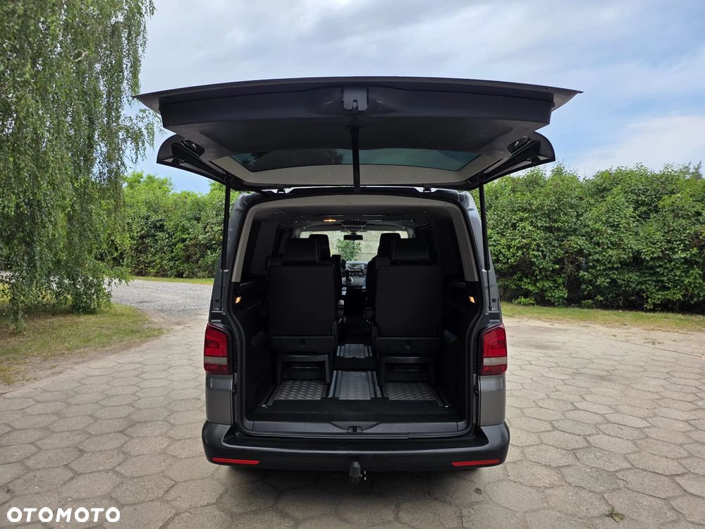 Volkswagen Multivan - 14