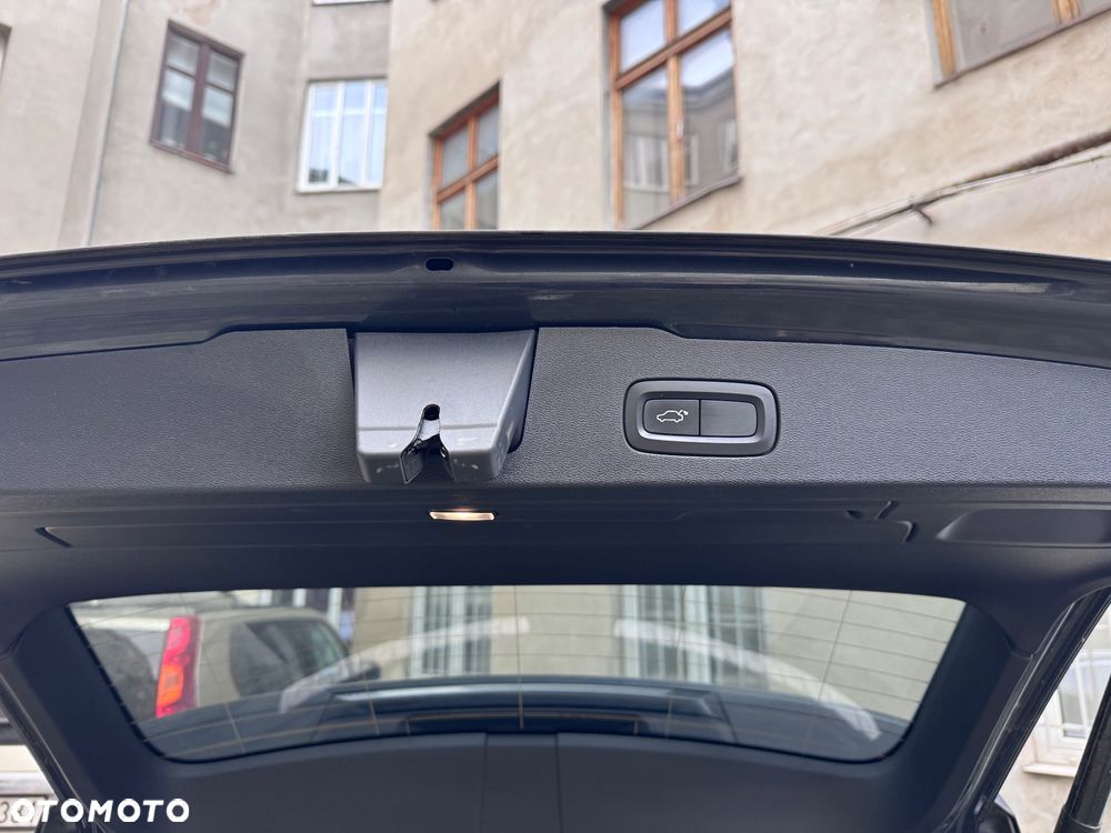Volvo V60 T6 AWD Twin Engine Geartronic Momentum Pro - 12