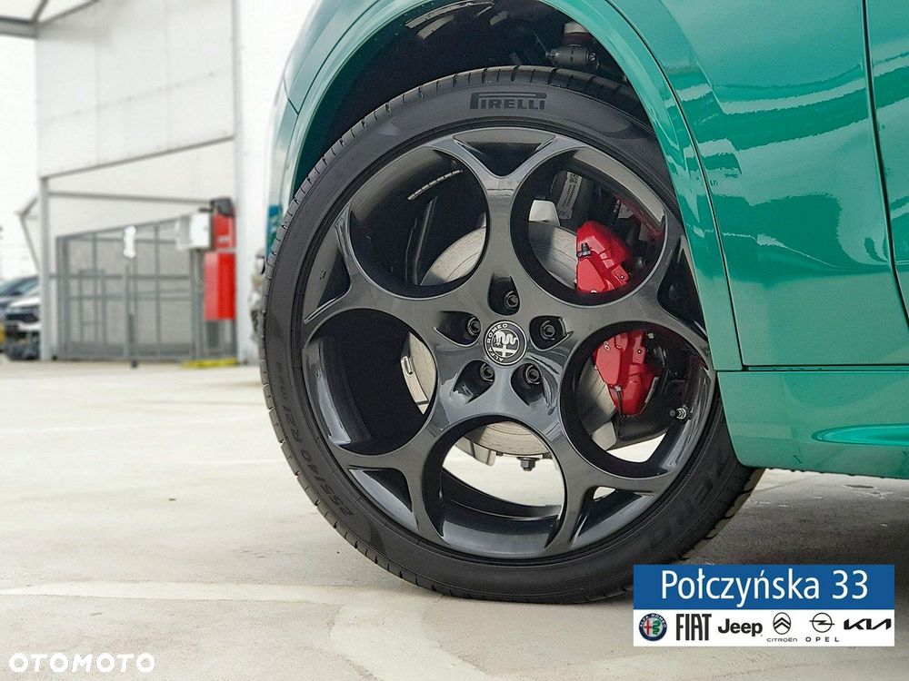 Alfa Romeo Stelvio - 2