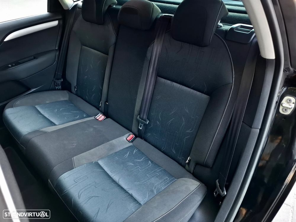 Citroën C4 1.6 e-HDi Seduction - 8