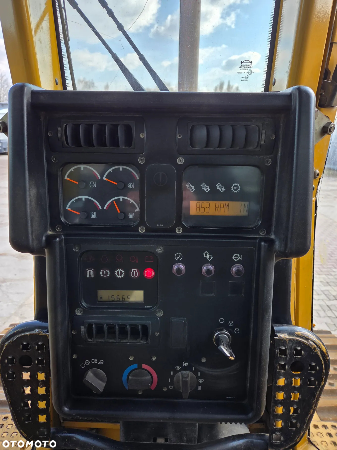 Caterpillar D6N XL - 12