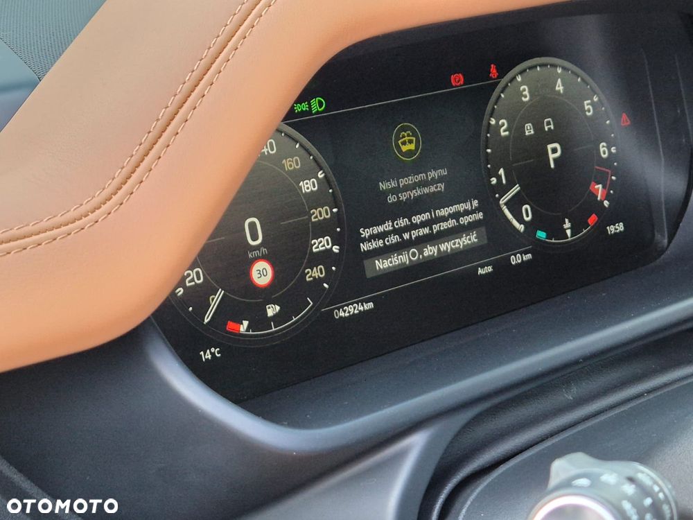 Land Rover Defender 110 P525 V8 - 27