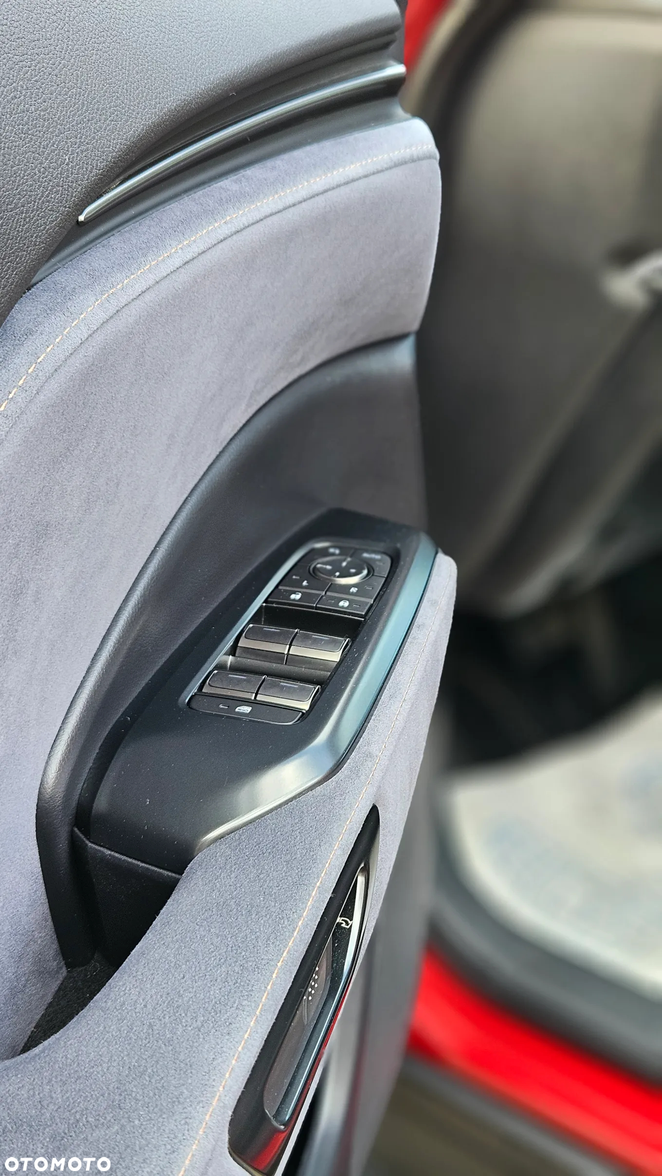 Lexus LBX 1.5 Hybrid Cool - 12
