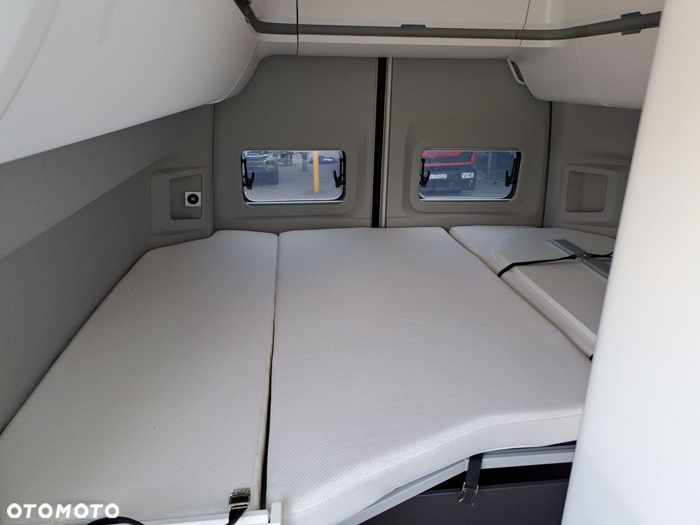 Volkswagen Crafter - 12