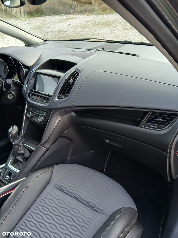 Opel Zafira 2.0 CDTI Enjoy - 15