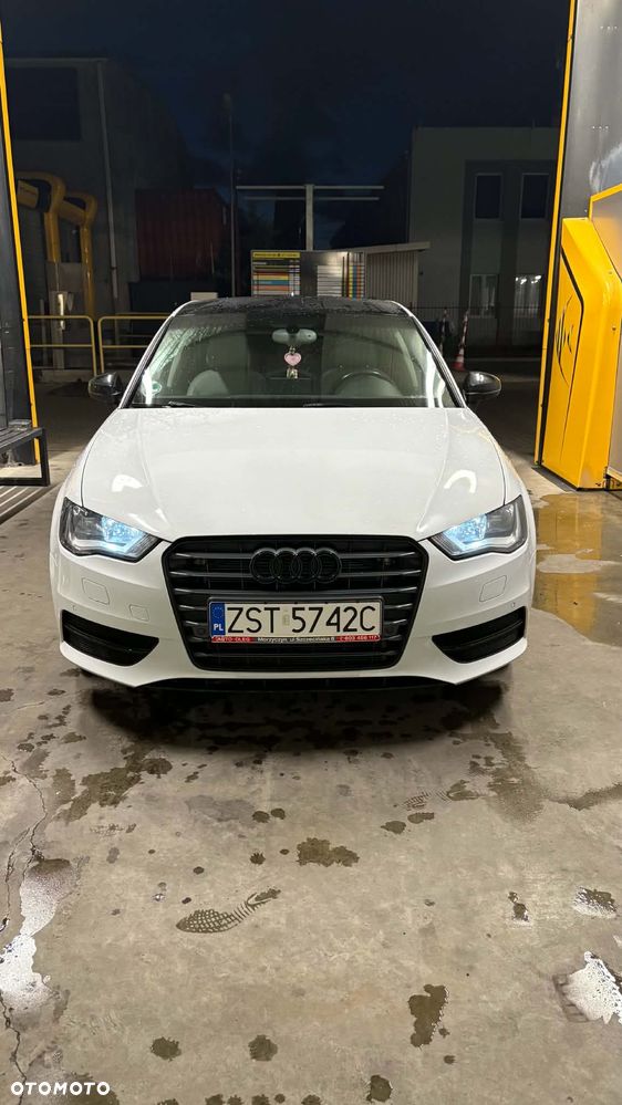 Audi A3 Sportback - 2