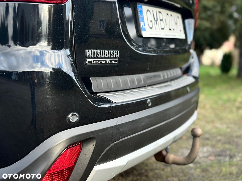 Mitsubishi Outlander 2.0 Instyle Navi 4WD CVT - 19