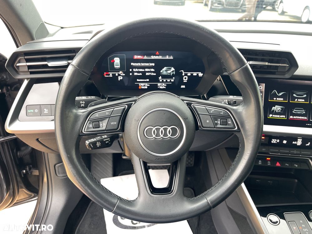 Audi A3 2.0 TDI S tronic Sport - 37