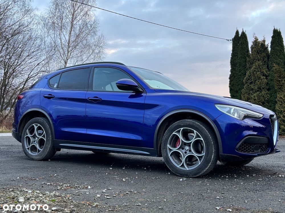 Alfa Romeo Stelvio 2.0 Turbo 16V AT8-Q4 Veloce - 11