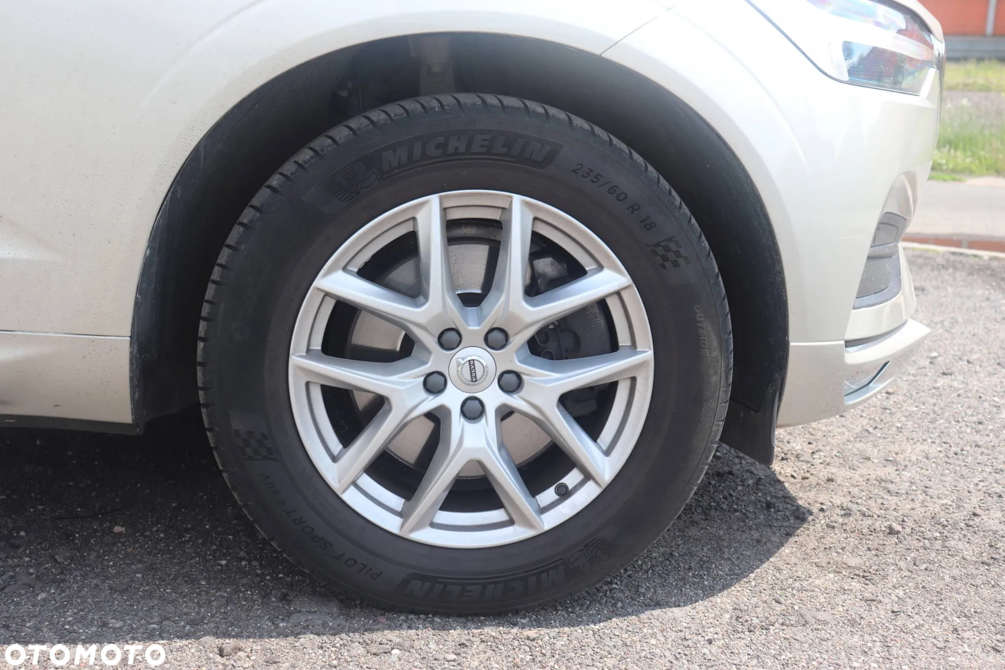 Volvo XC 60 T4 Momentum Pro - 20