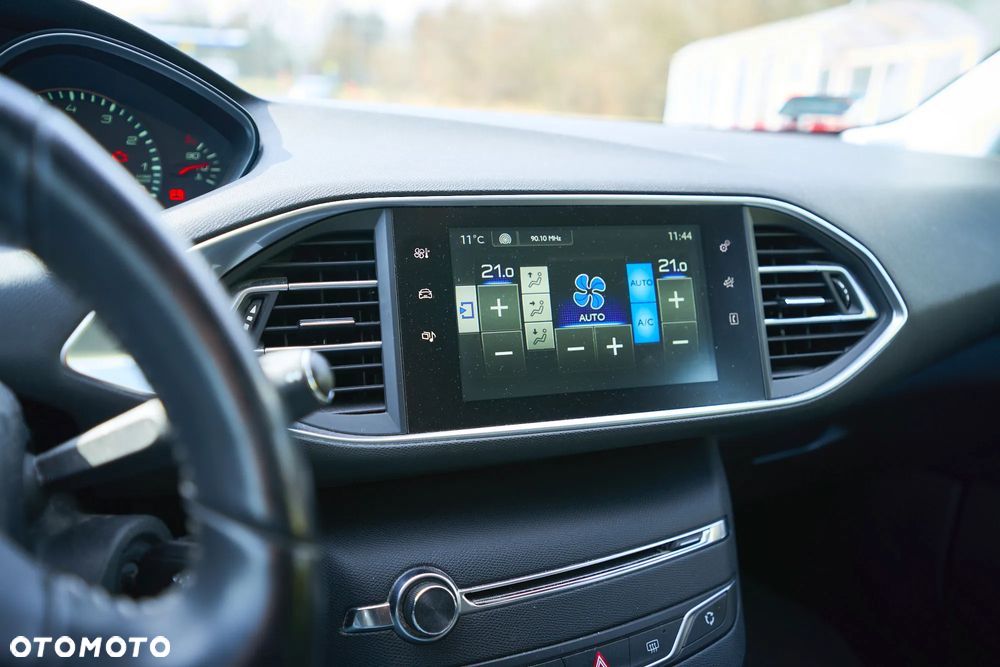 Peugeot 308 1.2 VTi/PureTech Active - 17