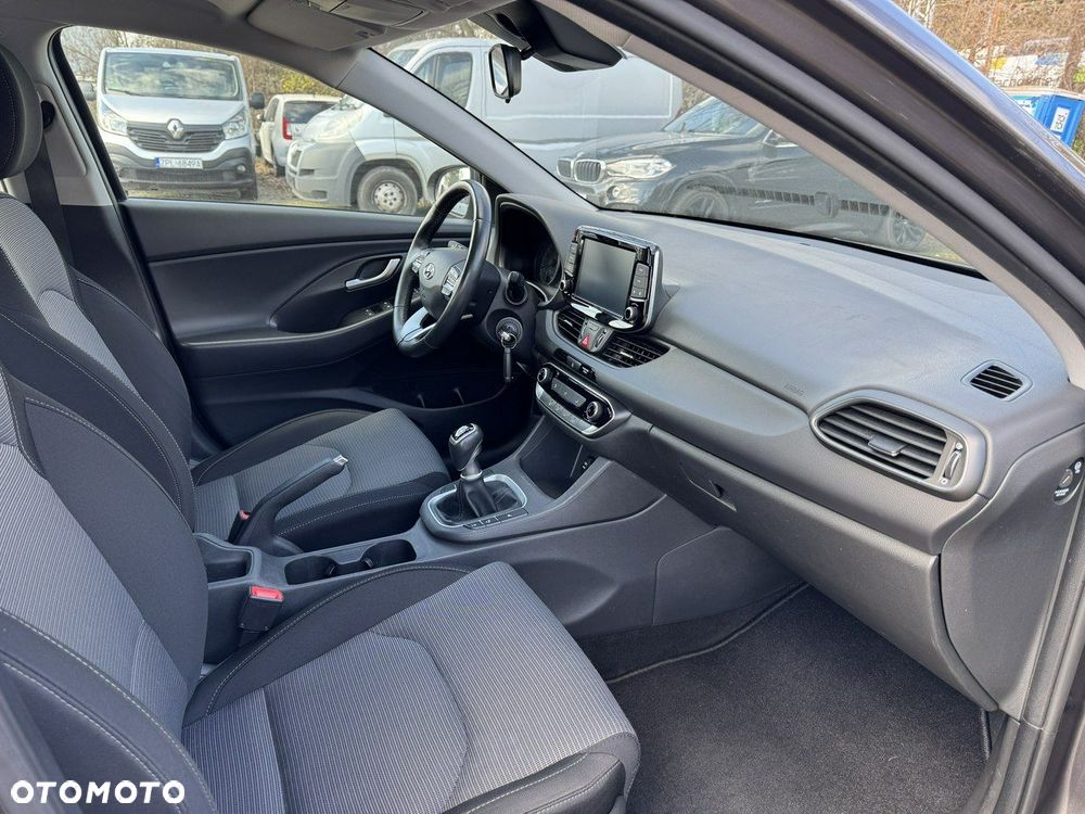 Hyundai i30 - 16