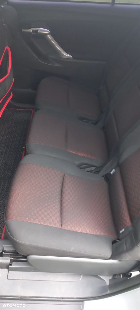 Toyota Verso 2.0 D-4D - 14