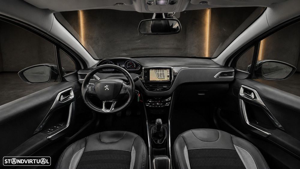 Peugeot 2008 1.2 PureTech Allure - 13