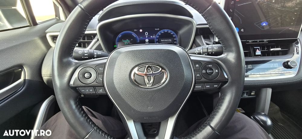 Toyota Corolla Cross 2.0 VVT-i 4x4 Team Deutschland - 17