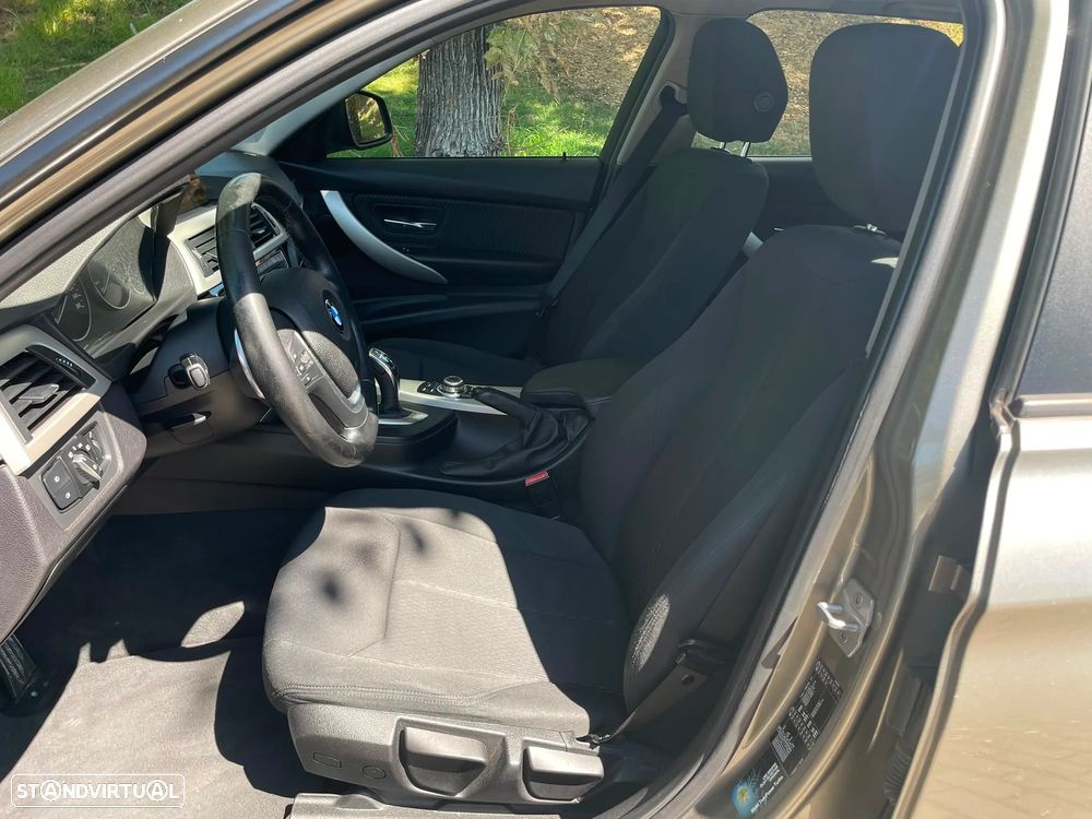 BMW 320 d Line Luxury Auto - 10
