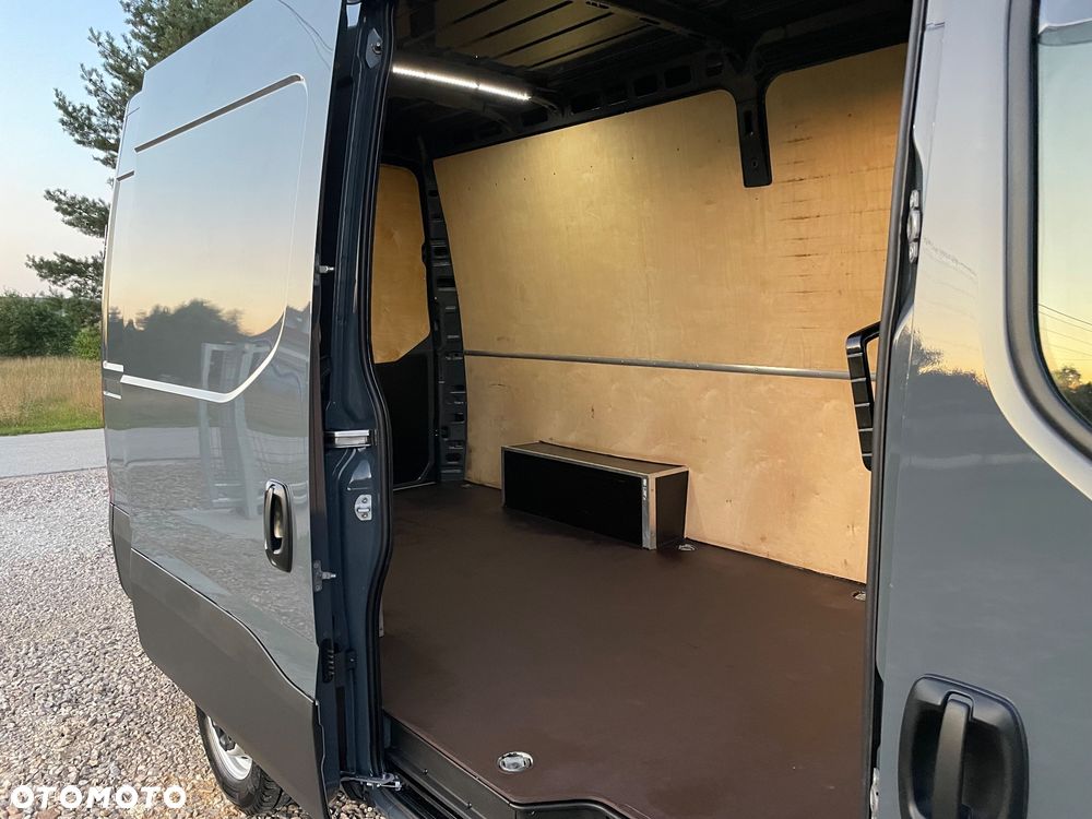 Iveco Daily - 24