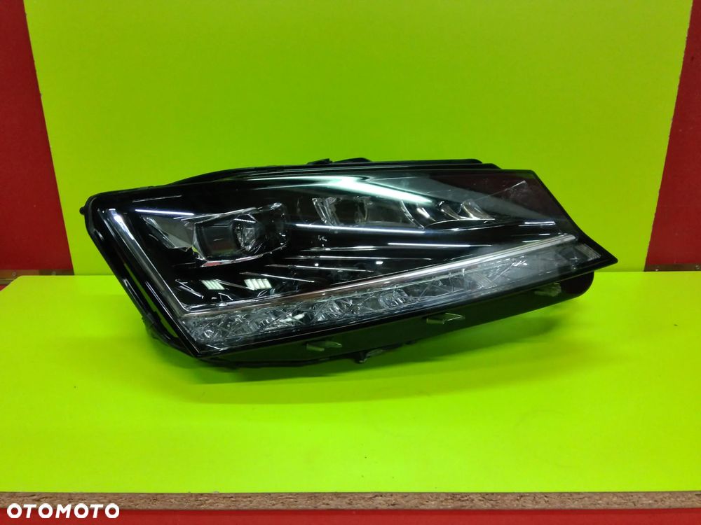 SKODA FABIA III LIFT 6V1941016F LAMPA PRAWA PRZÓD PRZEDNIA REFLEKTOR - 1