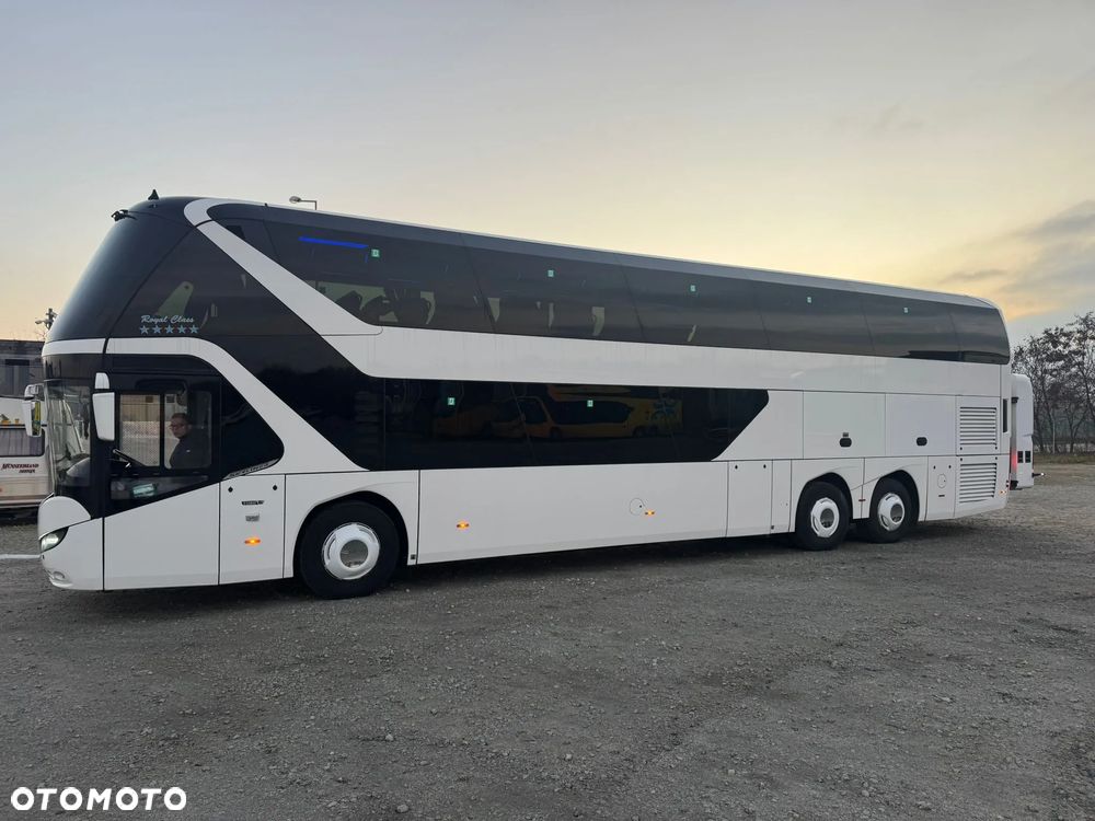 Neoplan Skyliner - 2