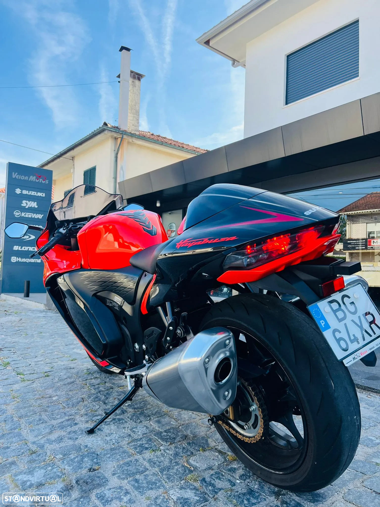 Suzuki GSX-R 1300 HAYABUSA 25th Anniversary Edition - 3