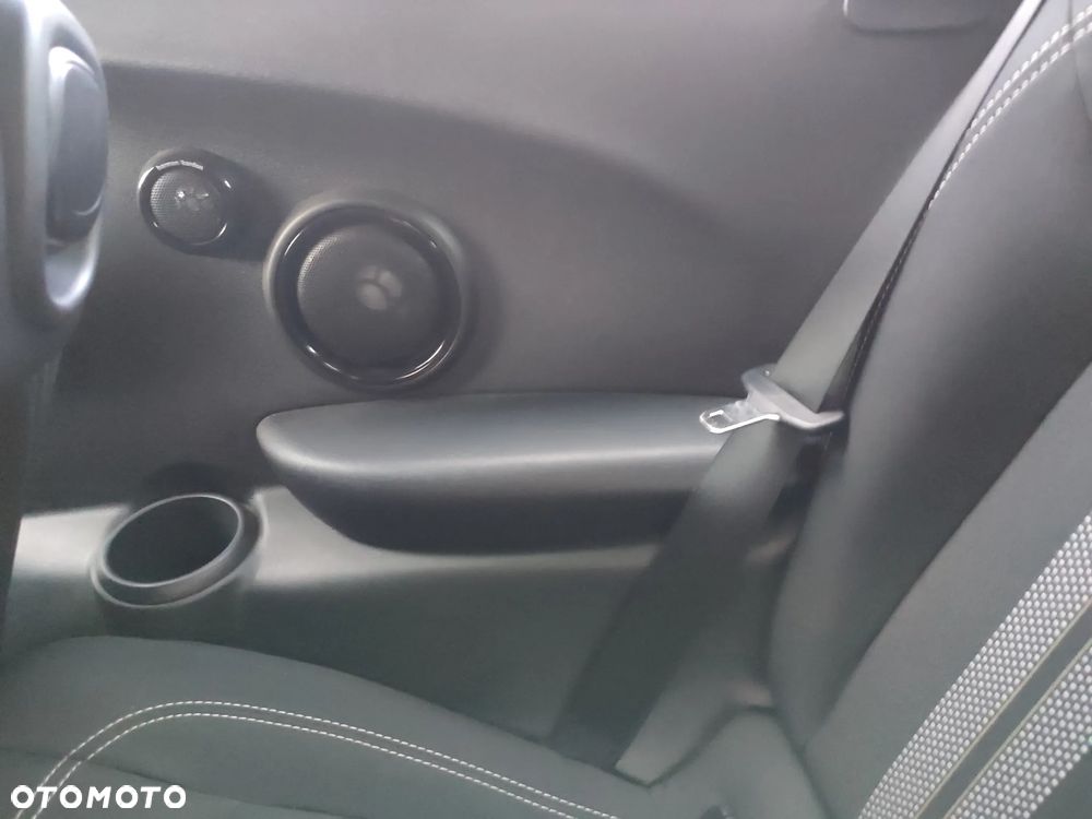 MINI John Cooper Works Standard - 29