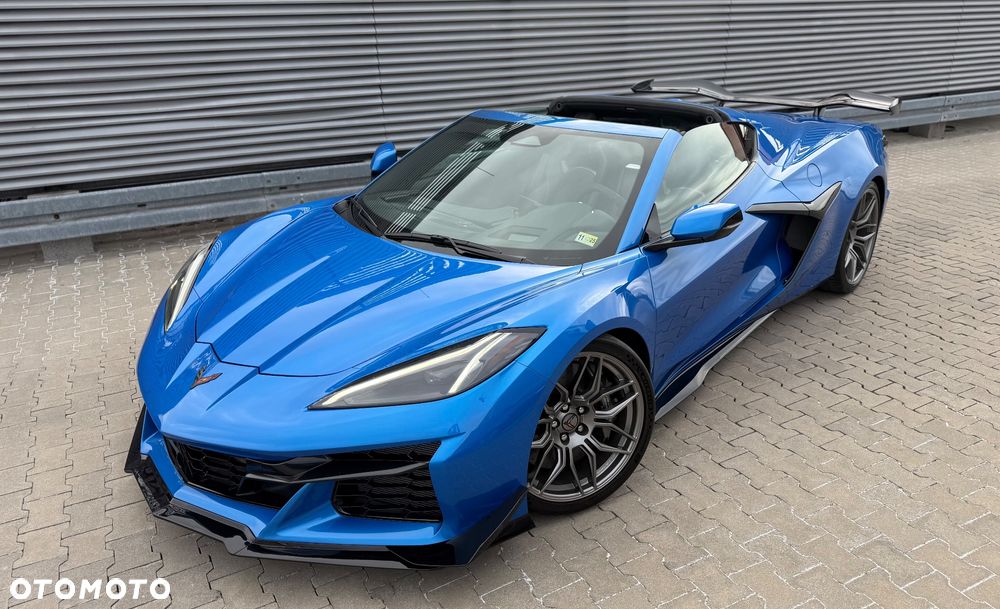 Chevrolet Corvette - 3