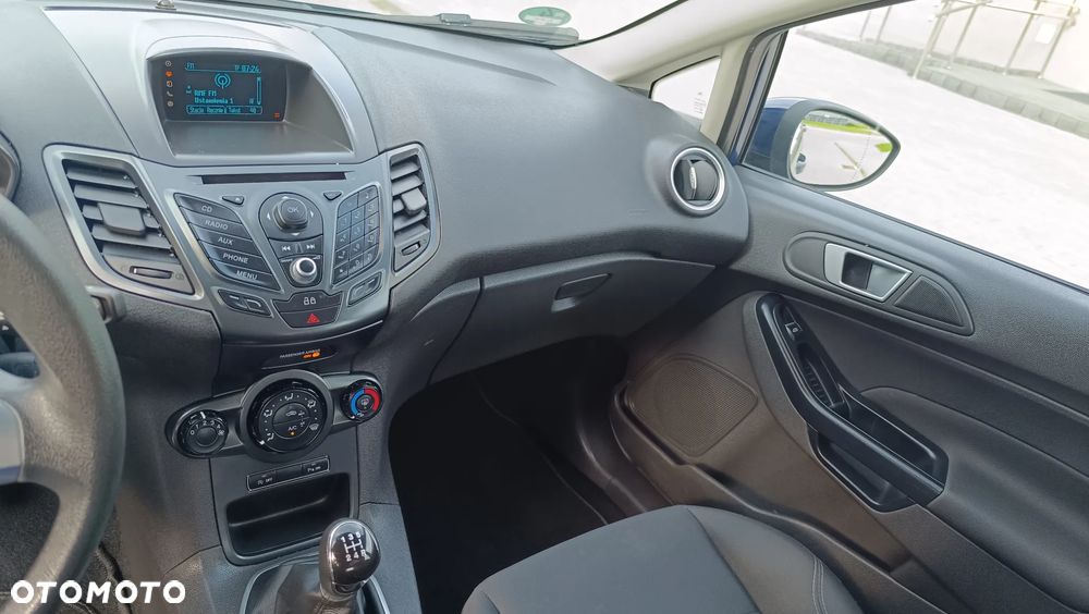 Ford Fiesta 1.0 EcoBoost Titanium X - 29