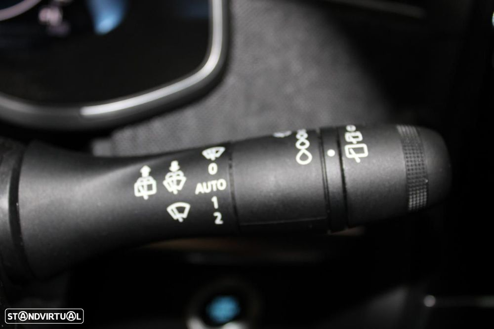 Renault Zoe (c/ Bateria) EV50 135hp Iconic - 18