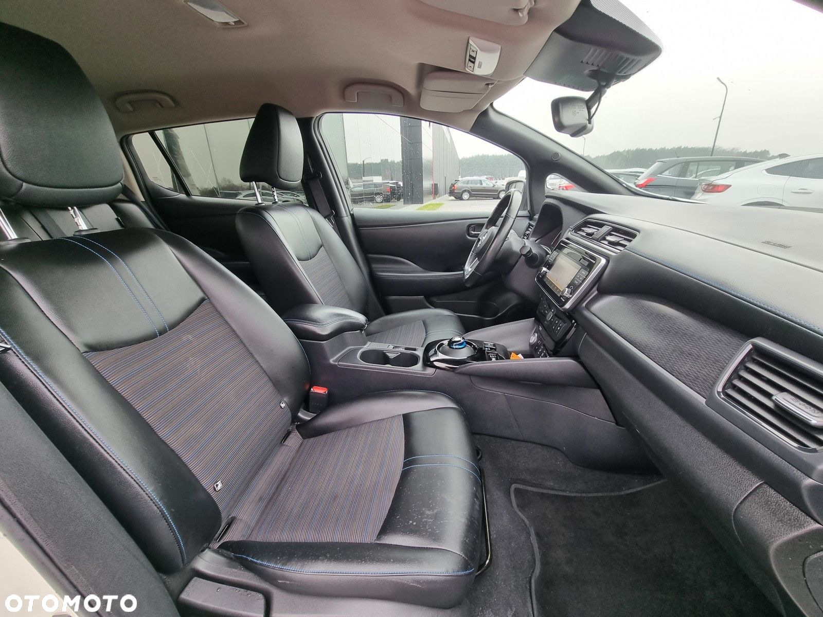 Nissan Leaf - 13
